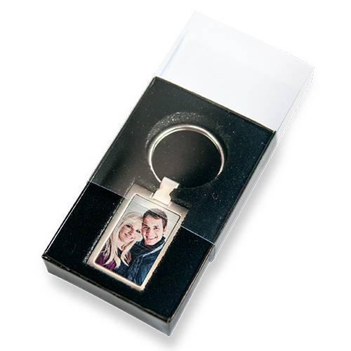 Geschenkverpackung für Schlüsselanhänger schwarz mit Flockeinlage und Klarsichtschiebehülle